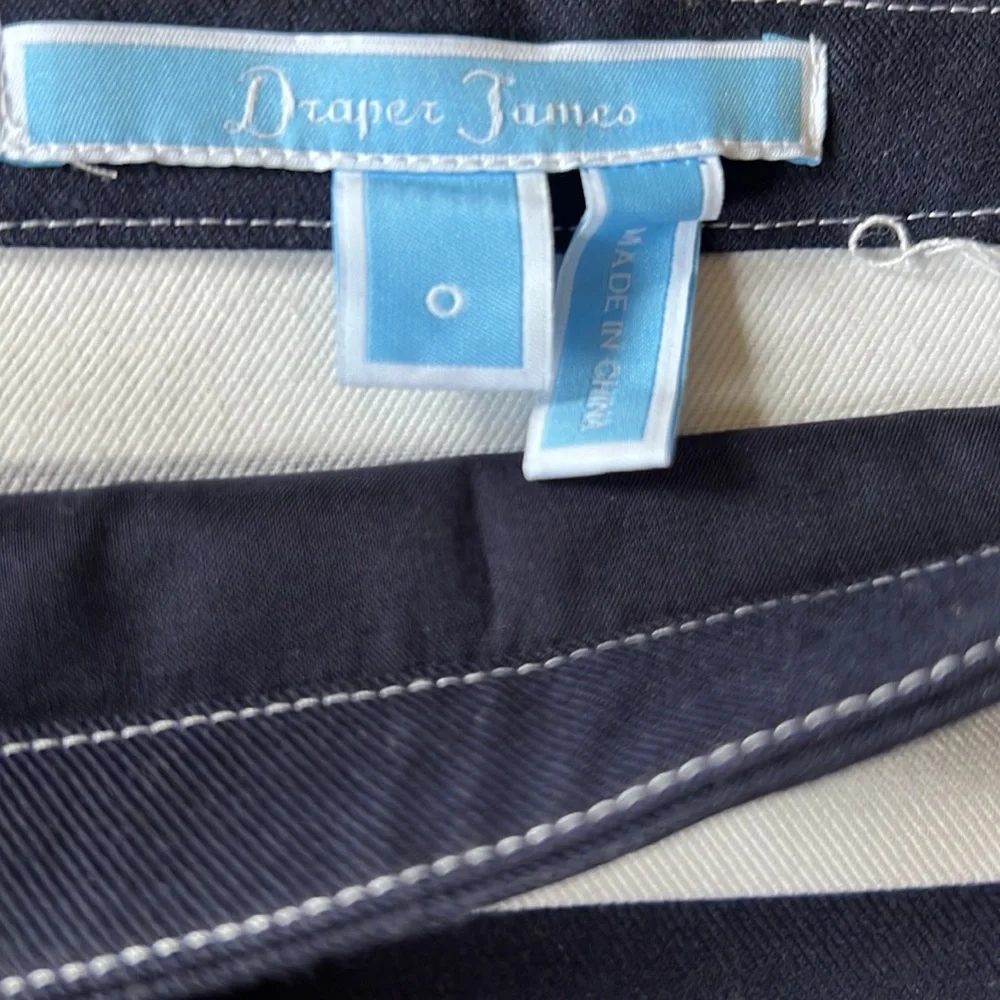 Draper James Navy & White Striped Mini Skirt.  Size 0 - Picture 6 of 6